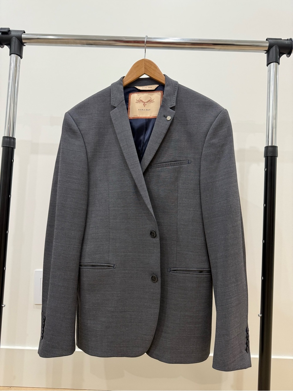 Zara Men's Charcoal Gray Two-Button Blazer